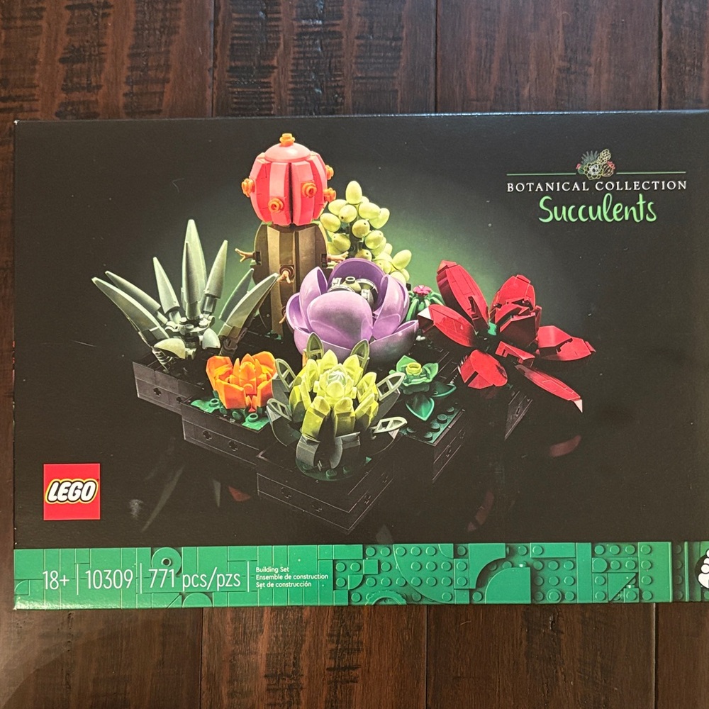 LEGO Botanical Collection Succulents - Red, Purple, Green